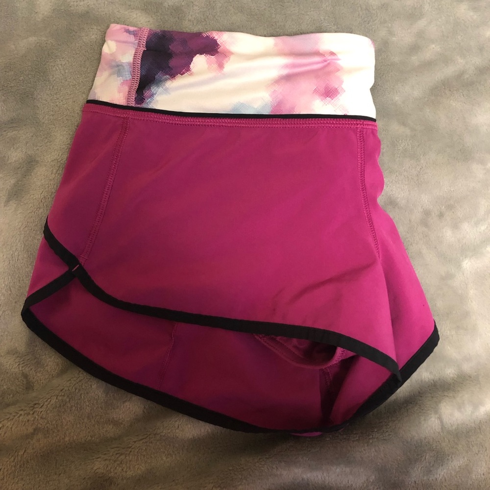 Lululemon Speed Up Shorts 2.5